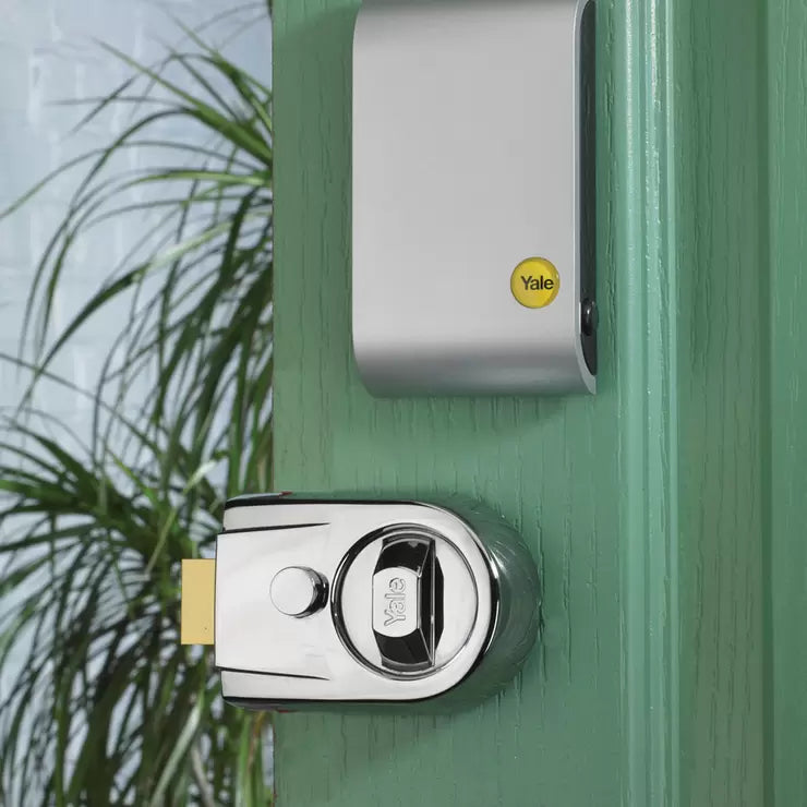 Yale Keyless Smart Lock with Connect Kit in Chrome