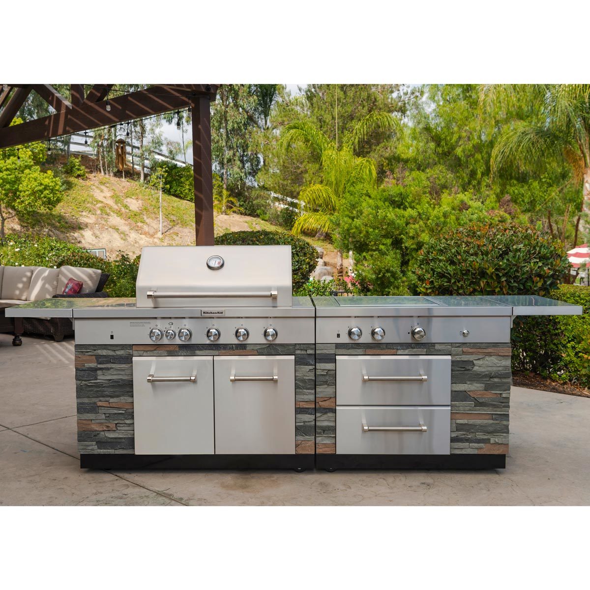 KitchenAid 9 Burner Island Gas Barbecue Grill +  Cover