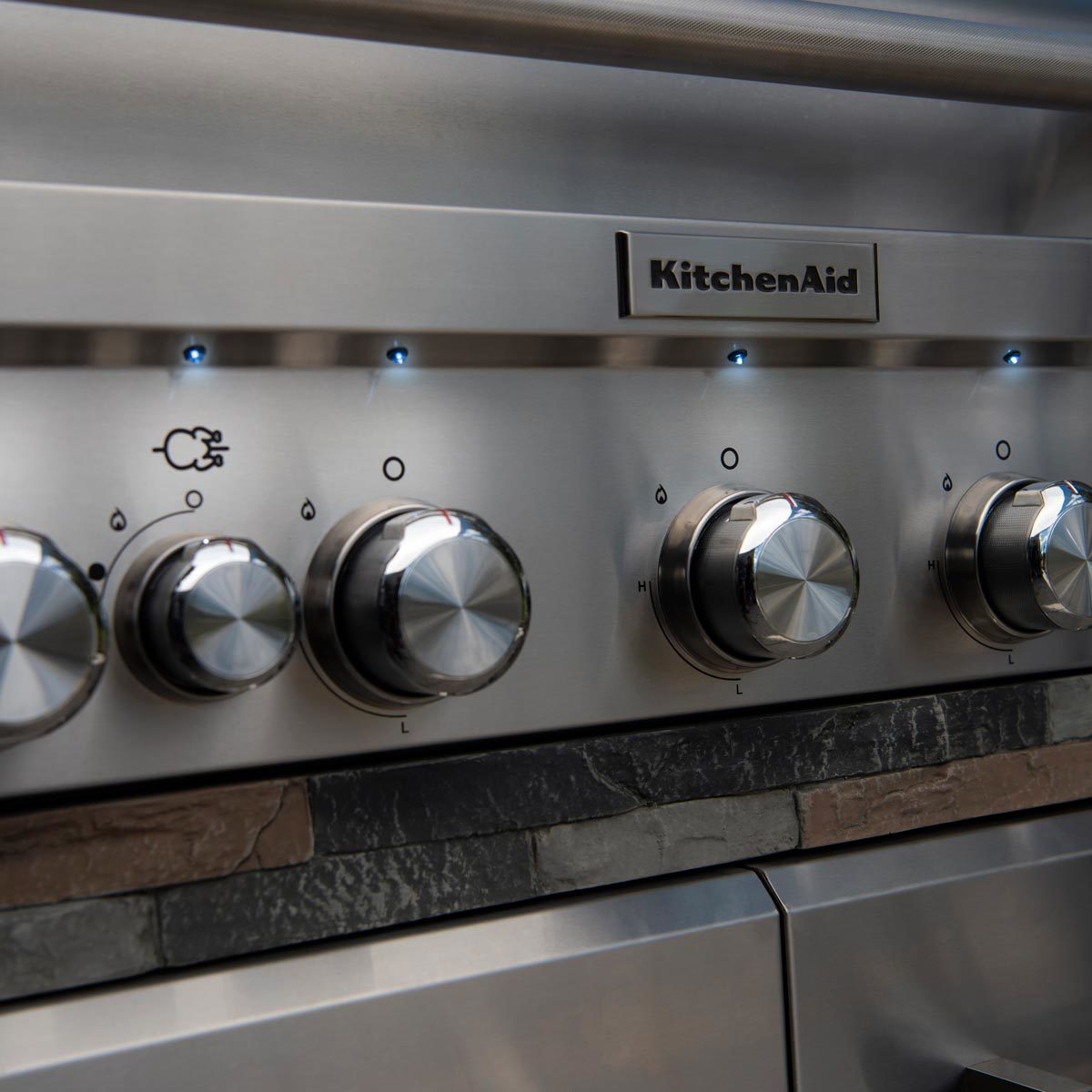 KitchenAid 9 Burner Island Gas Barbecue Grill + Cover