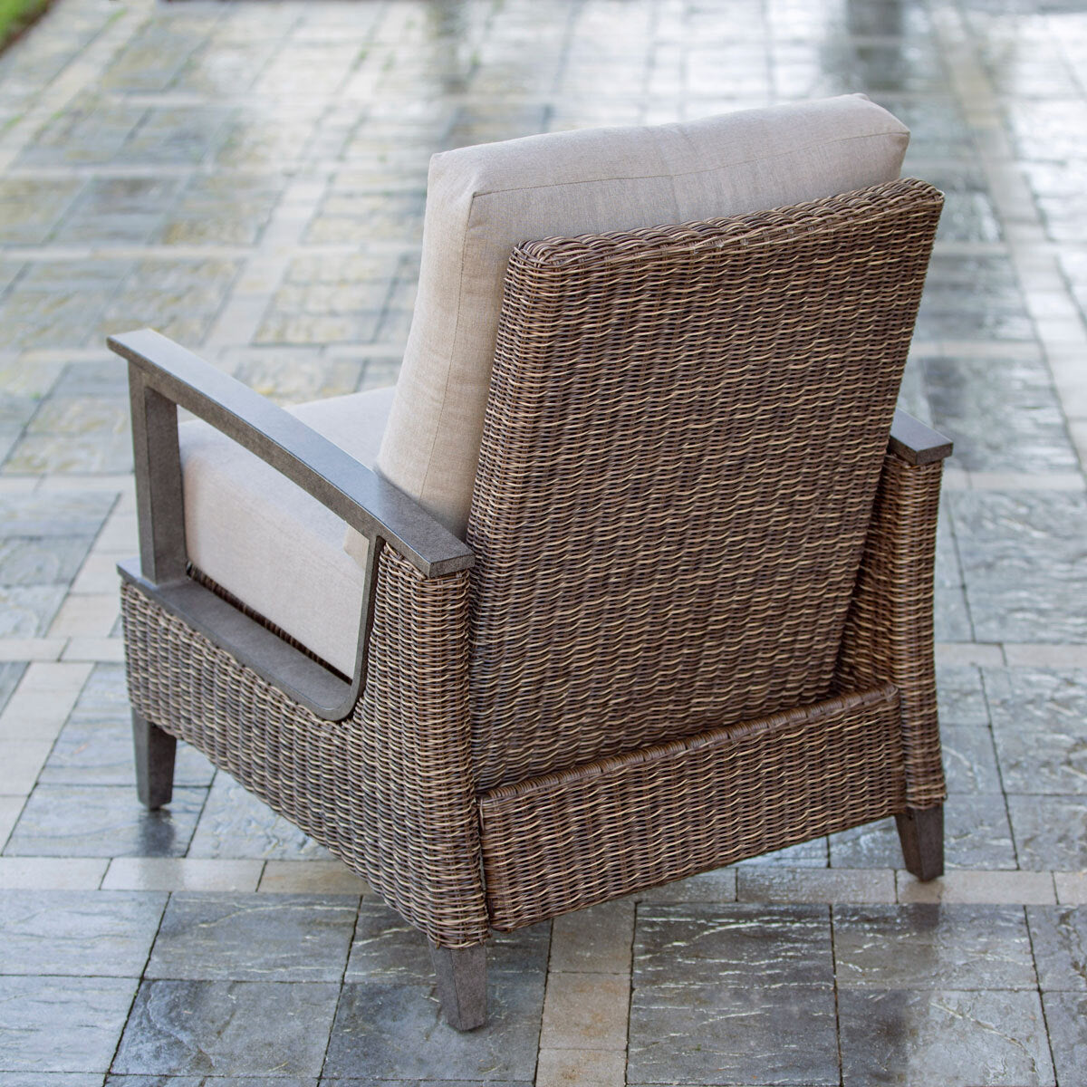 Agio Brentwood 4 Piece Woven Deep Seating Fire Set + Cover