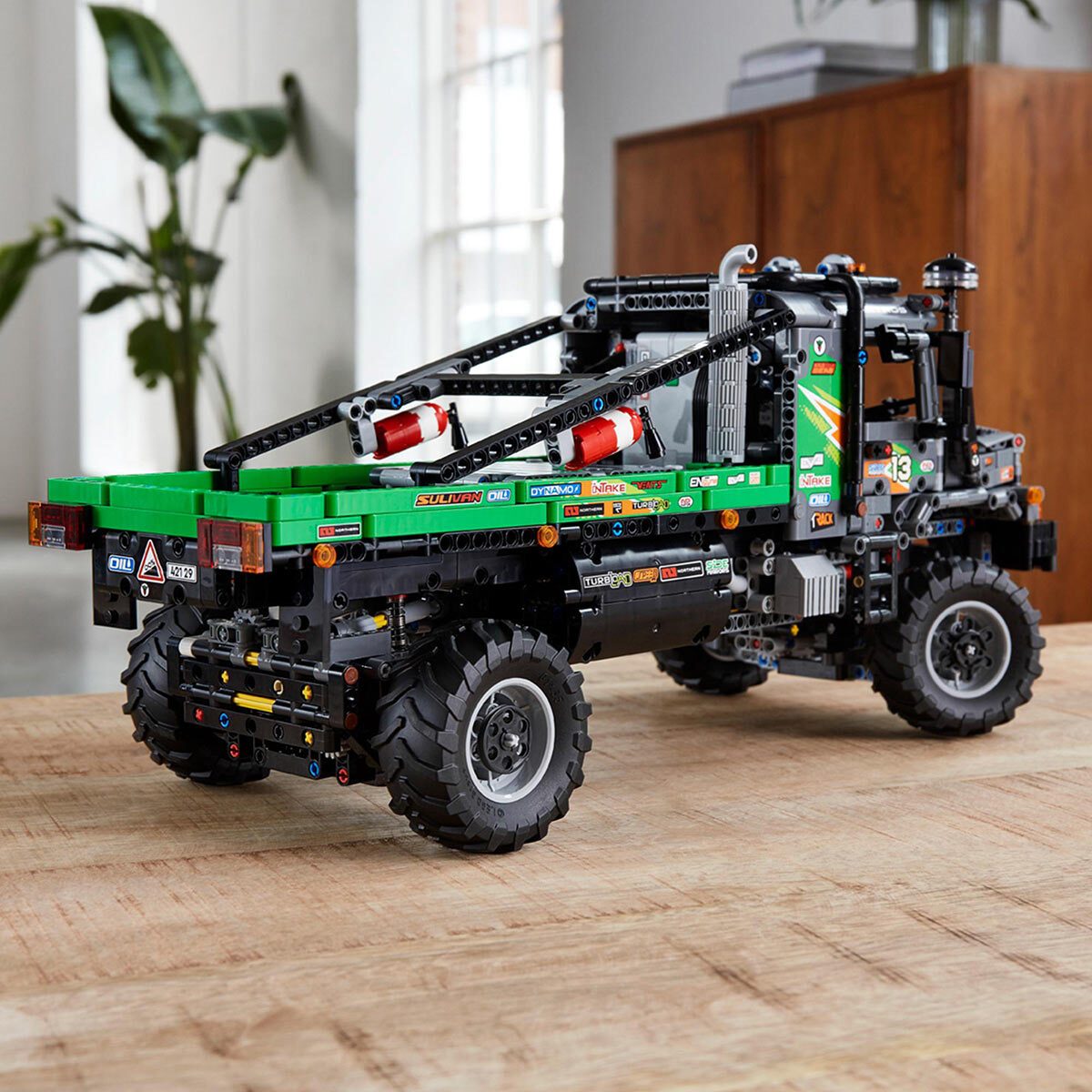 LEGO Technic App-Controlled RC 4x4 Mercedes-Benz Zetros Trial Truck - Model 42129 (12+ Years)