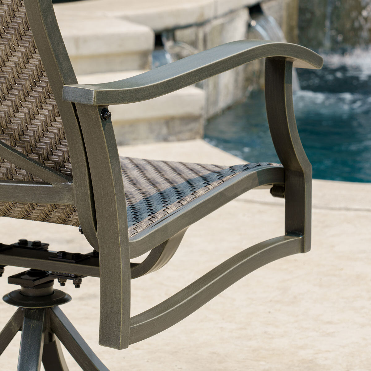 SunVilla Murray 5 Piece Woven Sling Dining Set + Cover