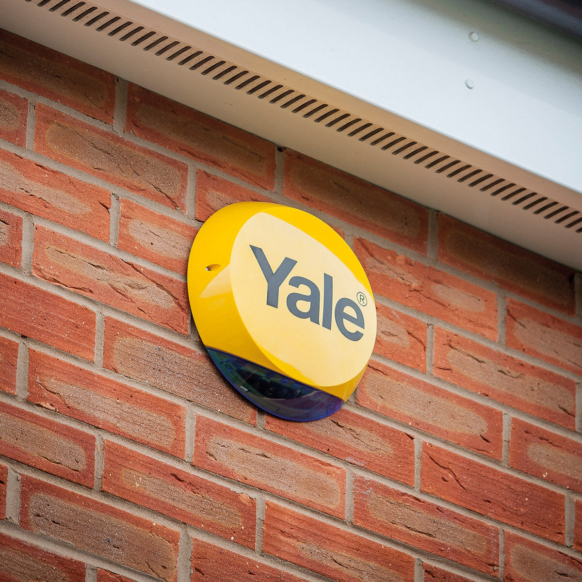 Yale IA-330 15pc Sync Smart Home Alarm with x4 Motion Sensors and x4 Window/Door Sensors
