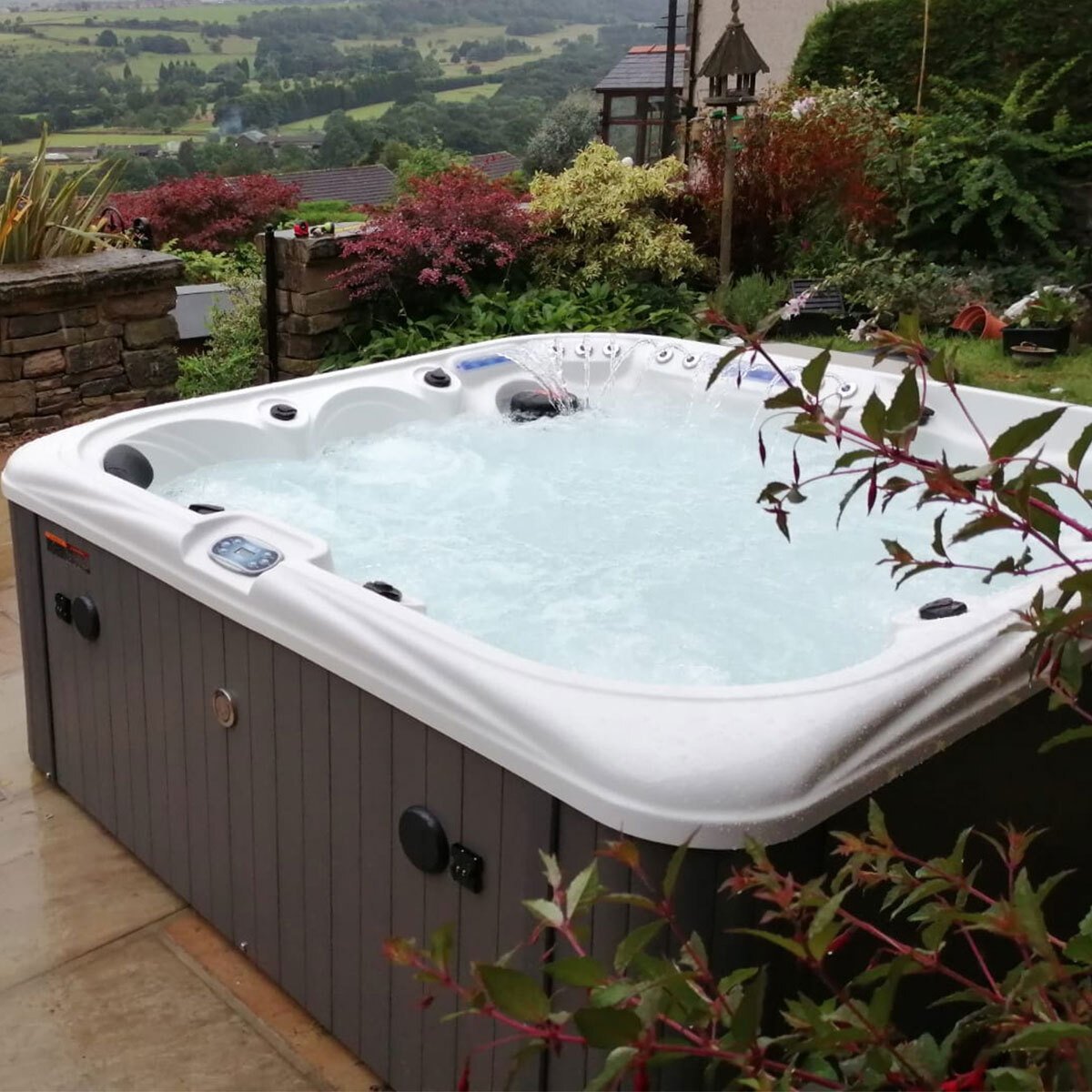 Blue Whale Spa Royal Beach 110-Jet 6 Person Hot Tub - Delivered and Installed - Signature Retail Stores